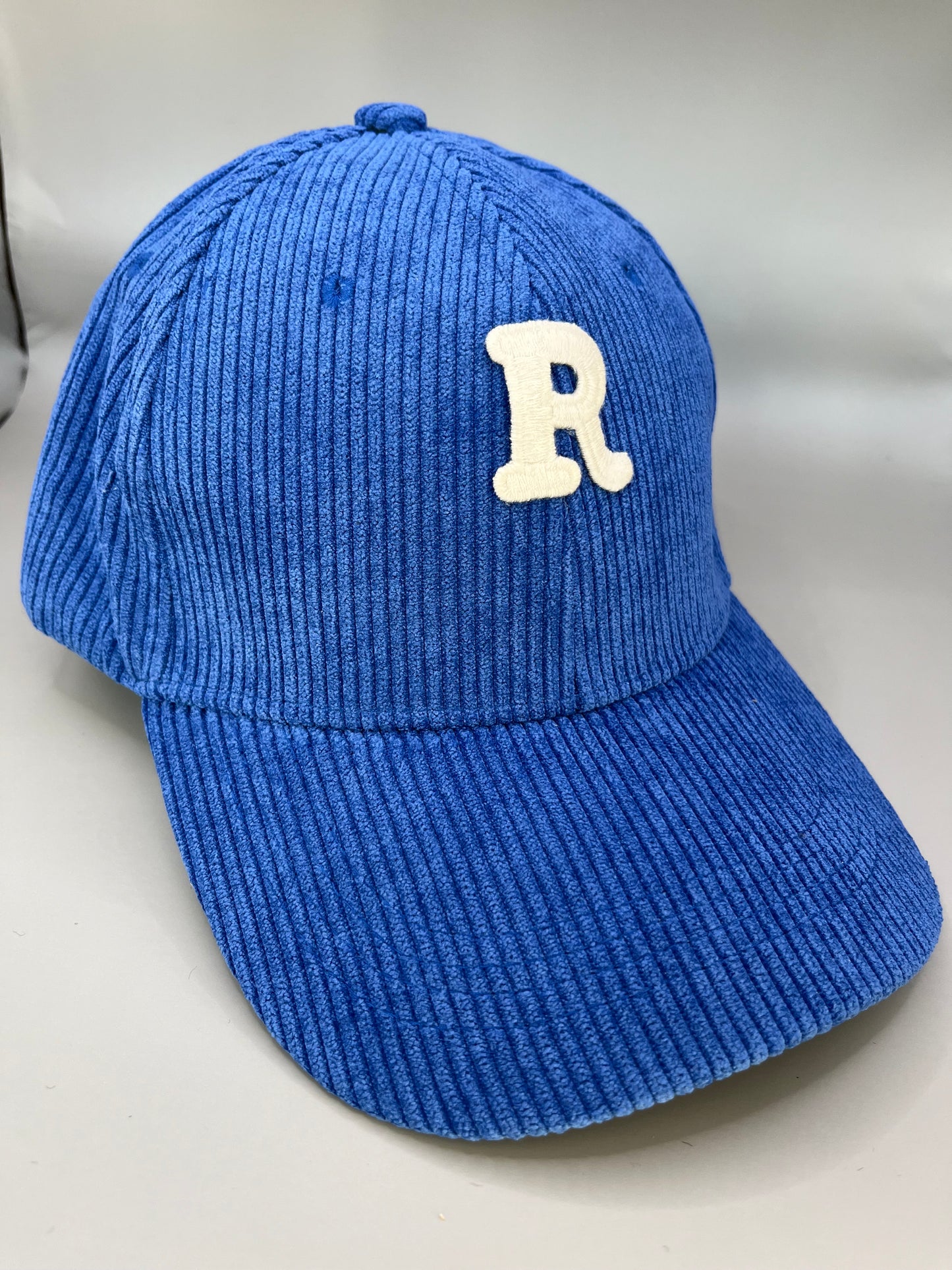 Casquette R velours bleu